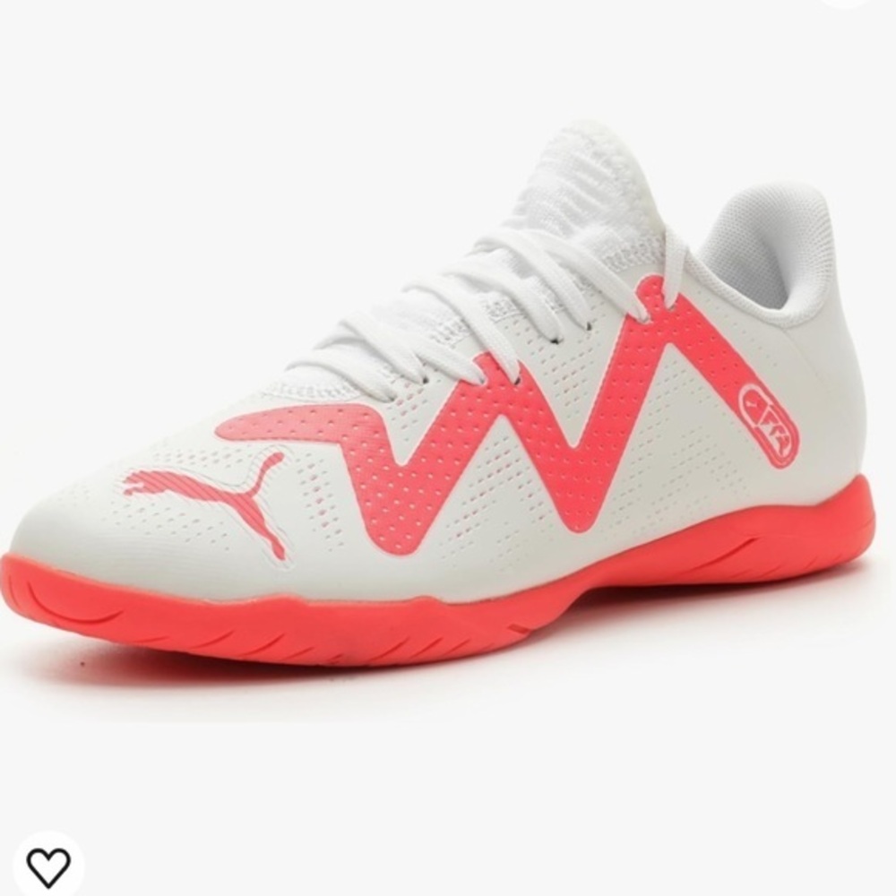 PUMA Unisex Play Indoor Training Sneaker Size 7.5 men’s